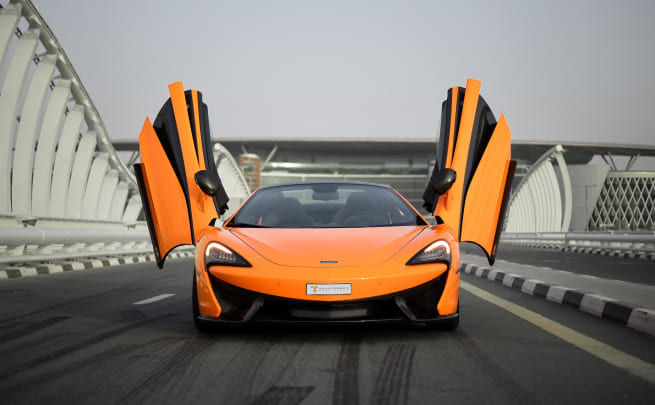 Mclaren 570S Spider Exotic Cars  2999 AED