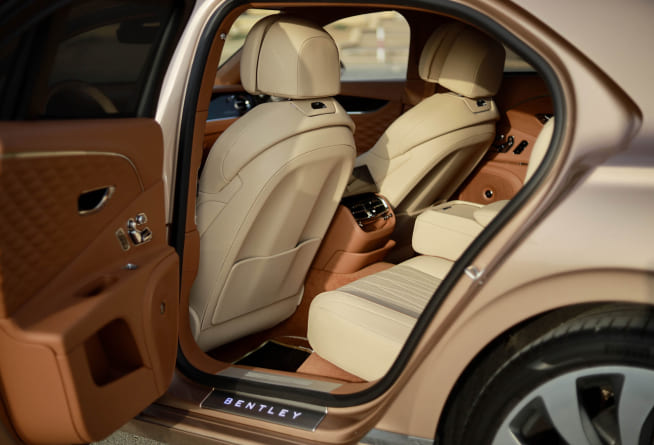 Bentley Flying Spur Luxury Cars  1999 AED