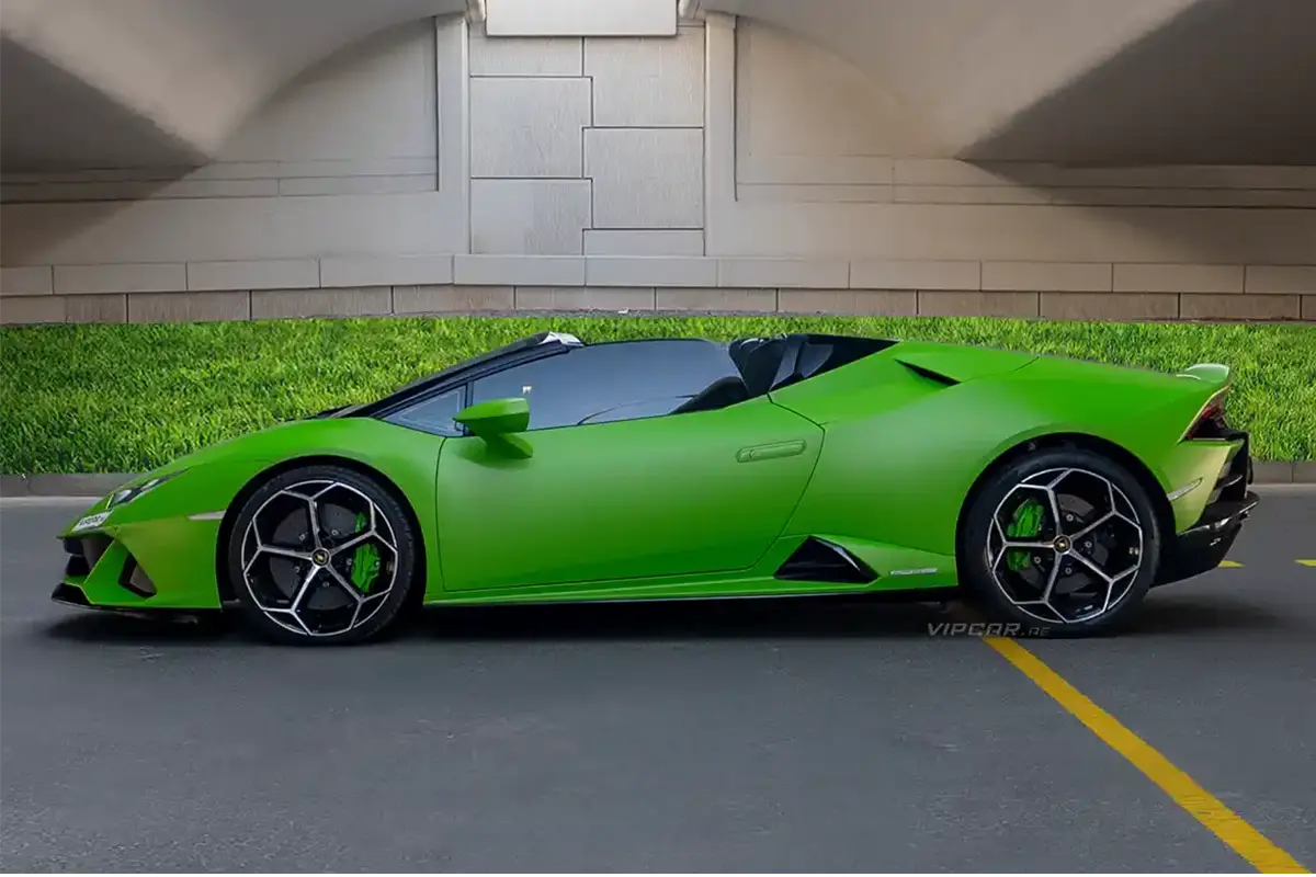 Lamborghini Huracan Evo Spyder FROM 2855  TO 3399 AED /Day